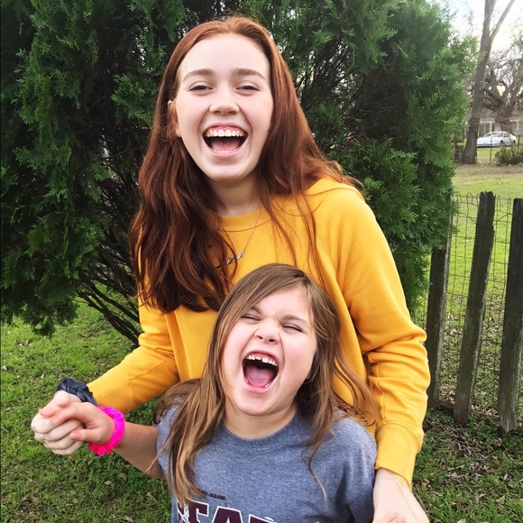 Meet your Posher, Kristen - Picture 2 of 6